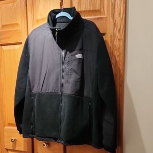 The North Face Men's Black Performance Jacket